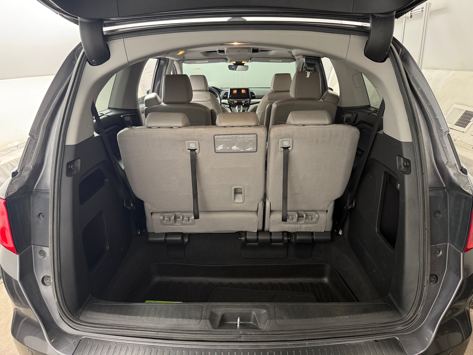 Thumbnail: 2022 Honda Odyssey - 6