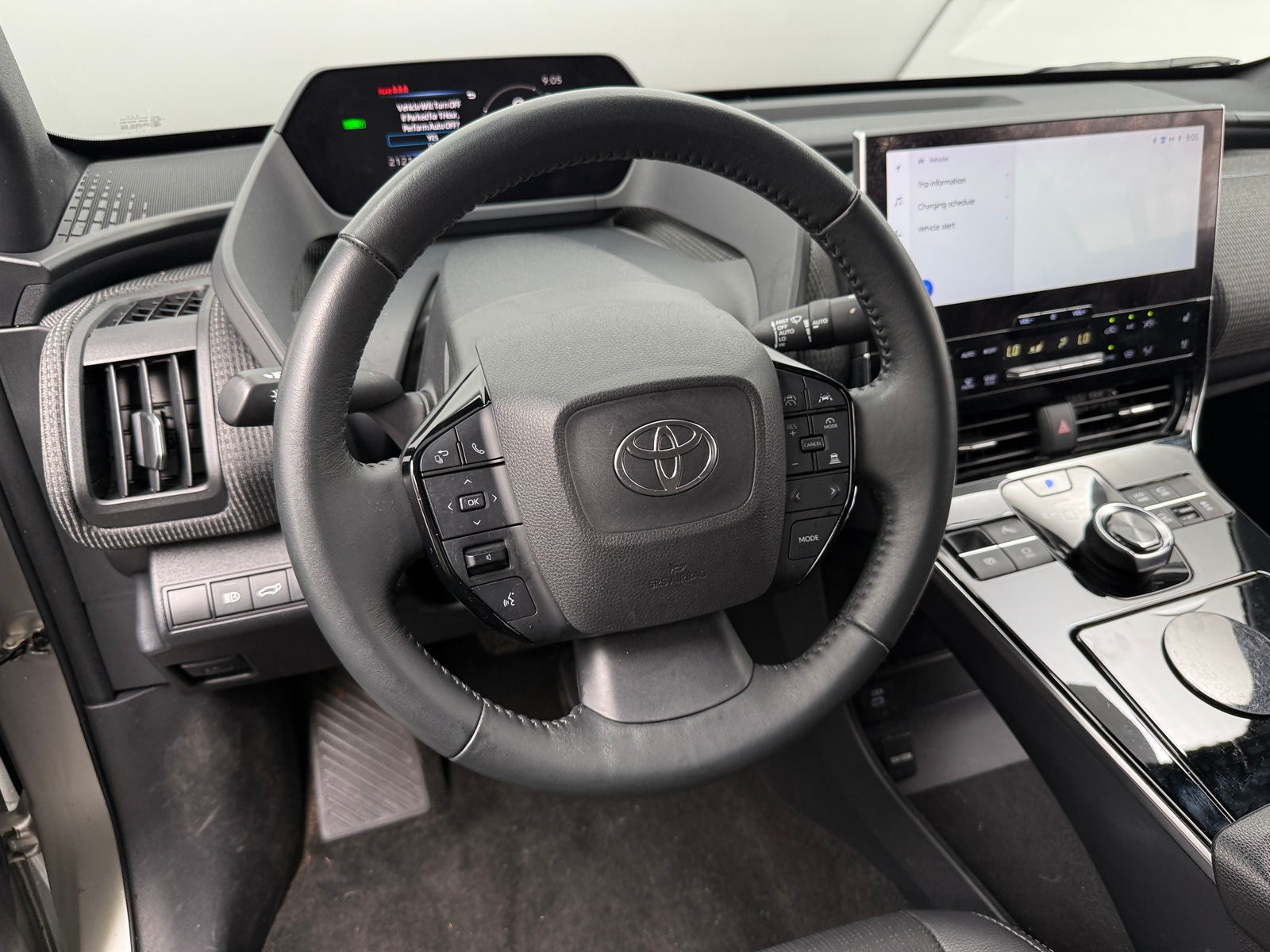 Thumbnail: 2023 Toyota bZ4X - 4