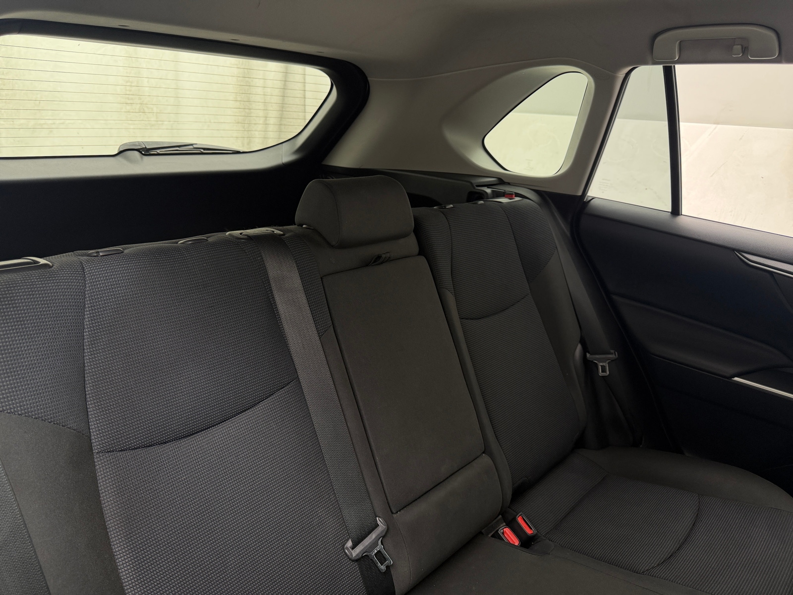 Thumbnail: 2019 Toyota RAV4 - 6