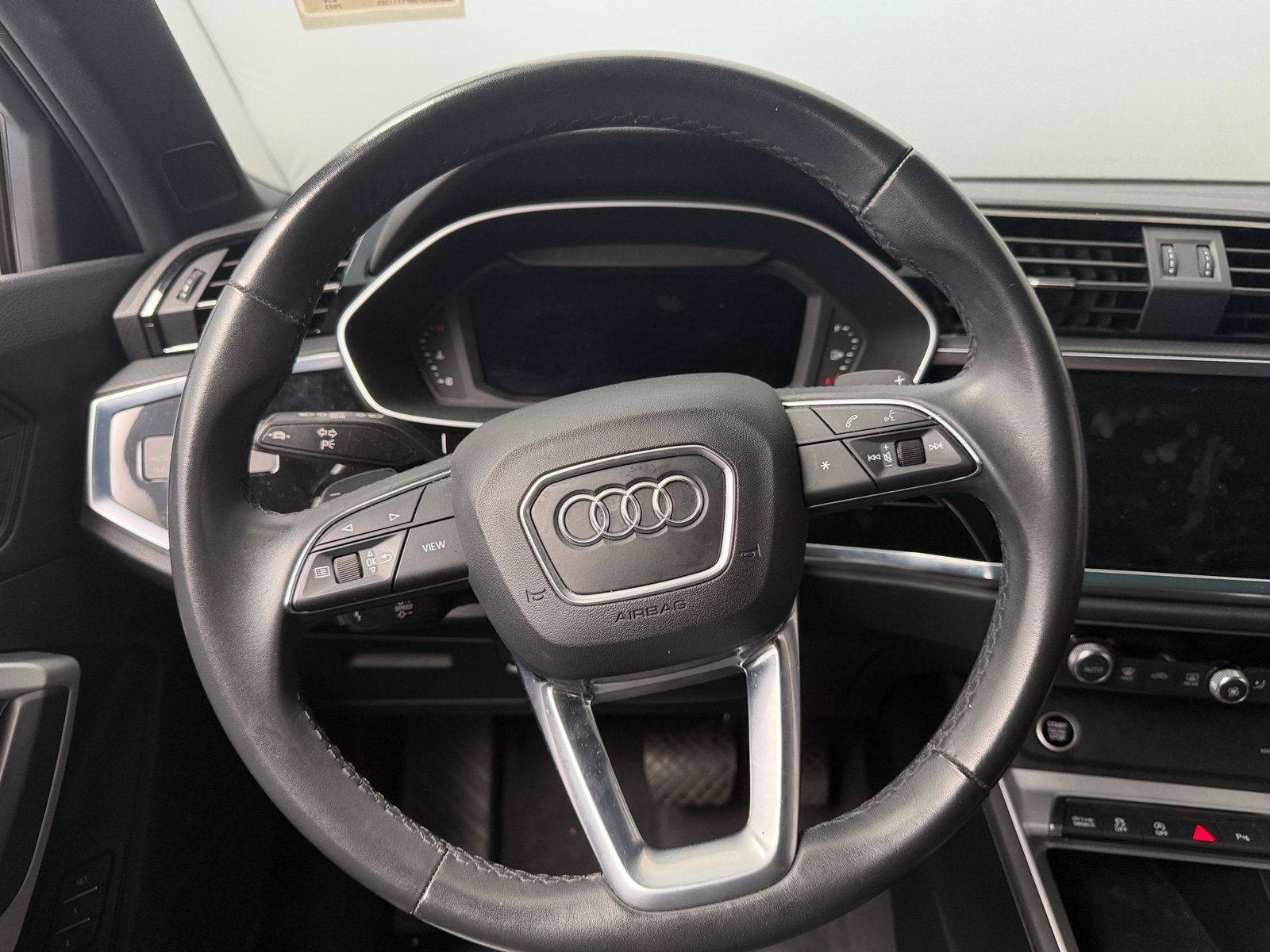 Thumbnail: 2023 Audi Q3 - 5