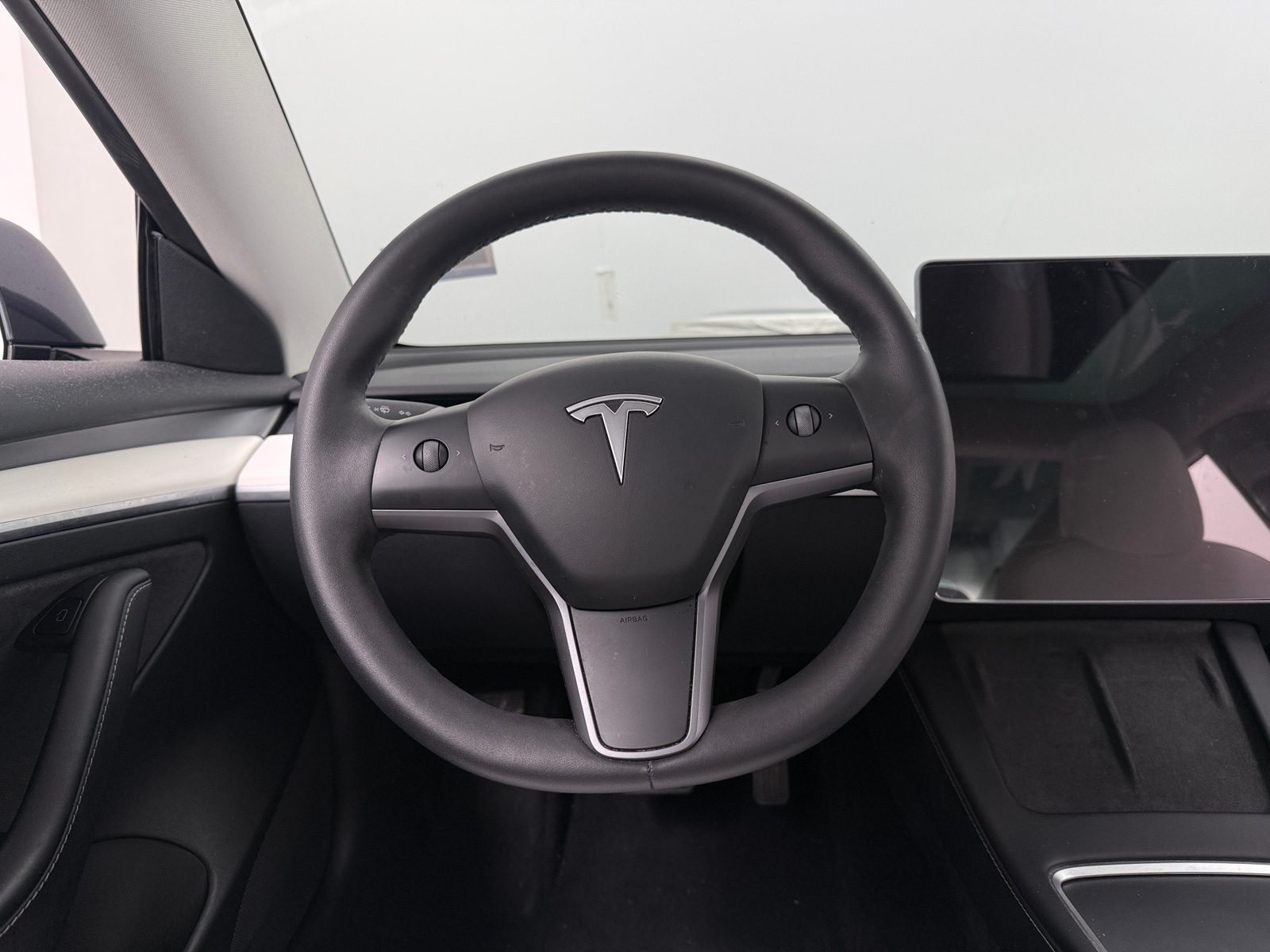 Thumbnail: 2023 Tesla Model 3 - 4
