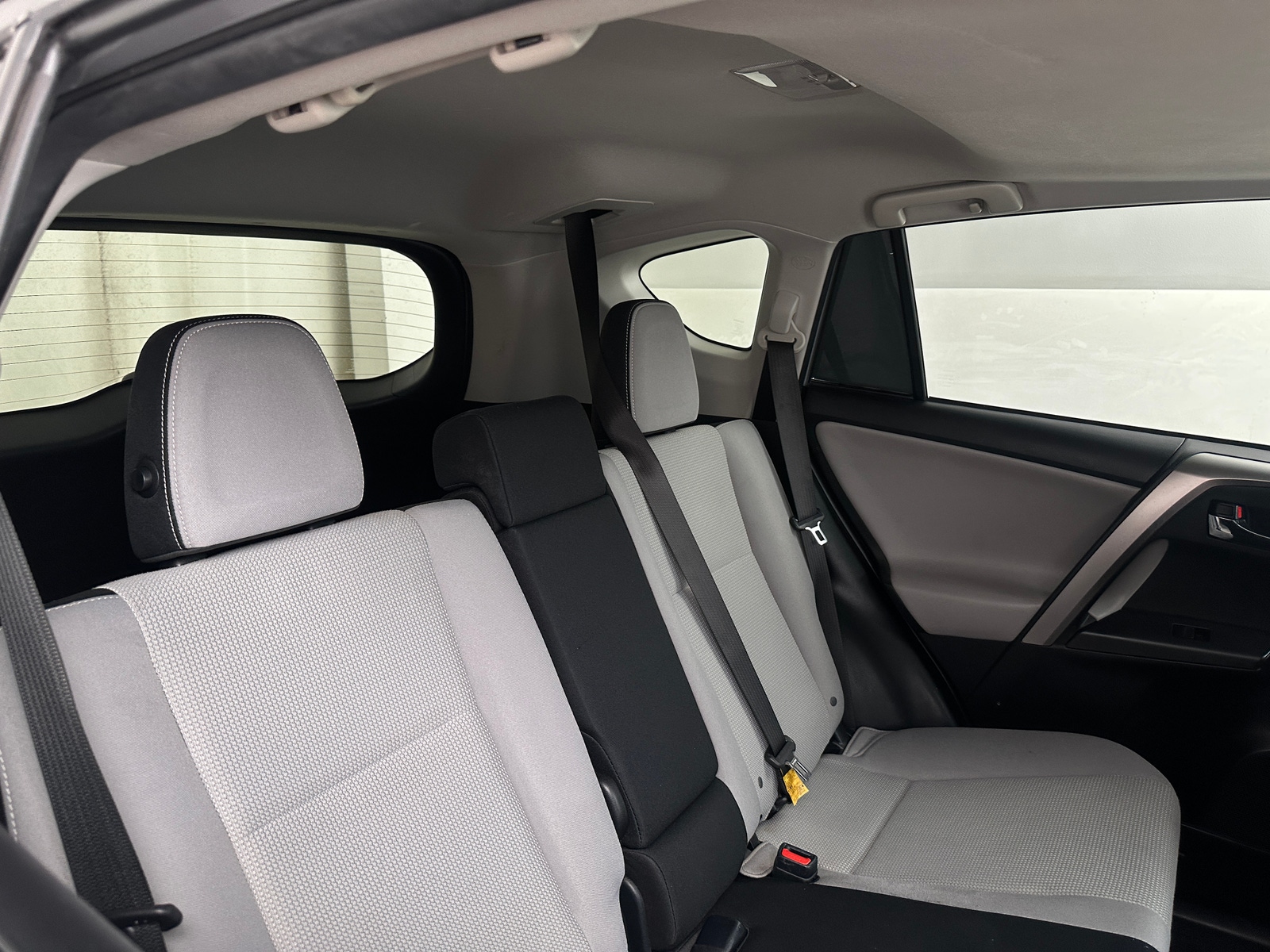 Thumbnail: 2018 Toyota RAV4 - 6