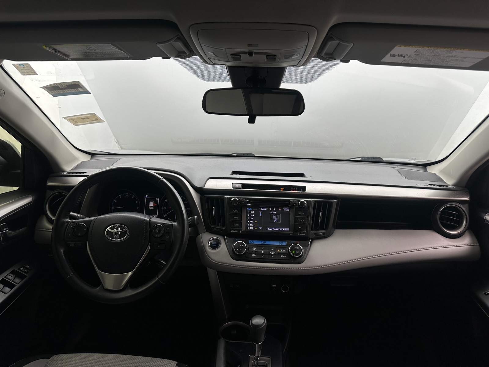 Thumbnail: 2018 Toyota RAV4 - 3