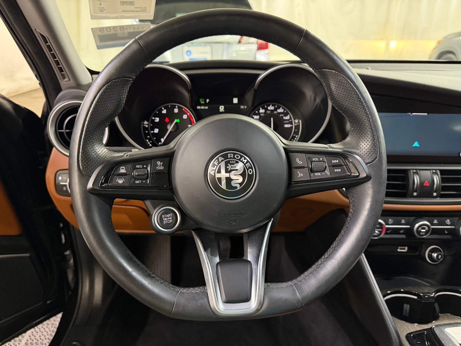 Thumbnail: 2021 Alfa Romeo Giulia - 4