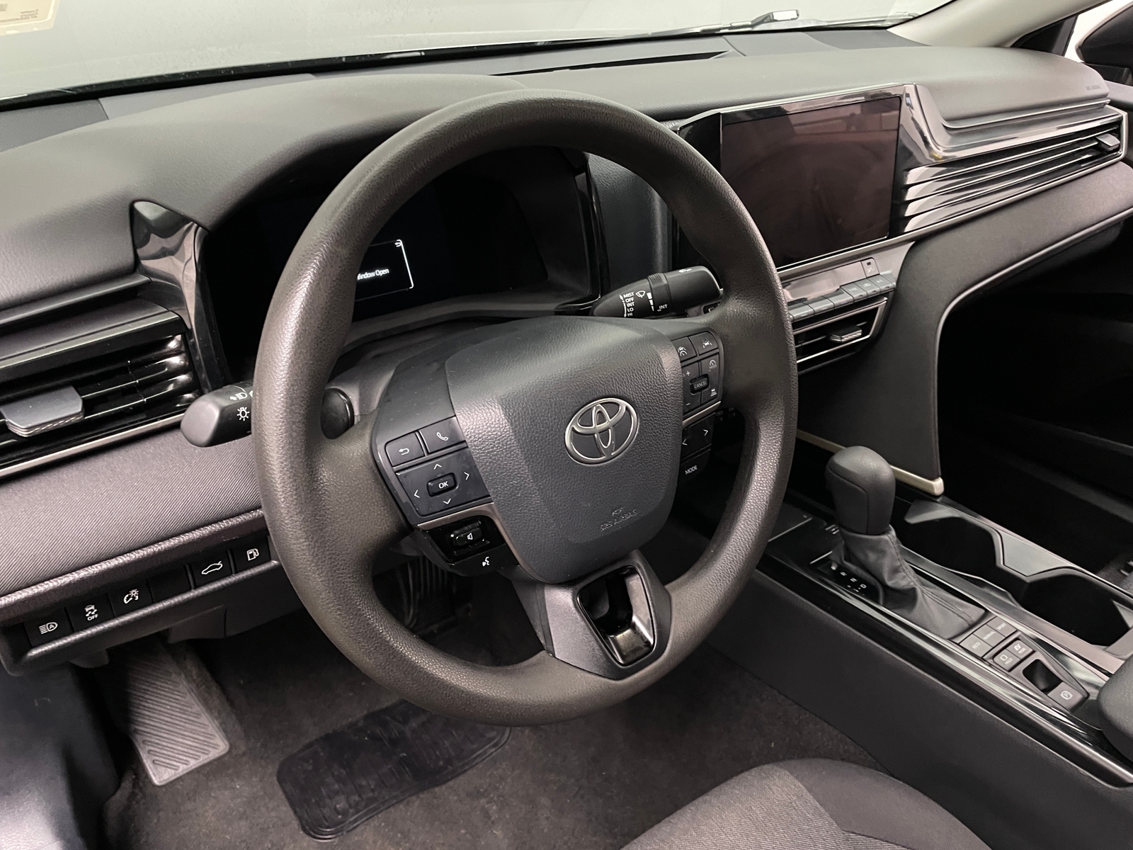 Thumbnail: 2025 Toyota Camry - 5