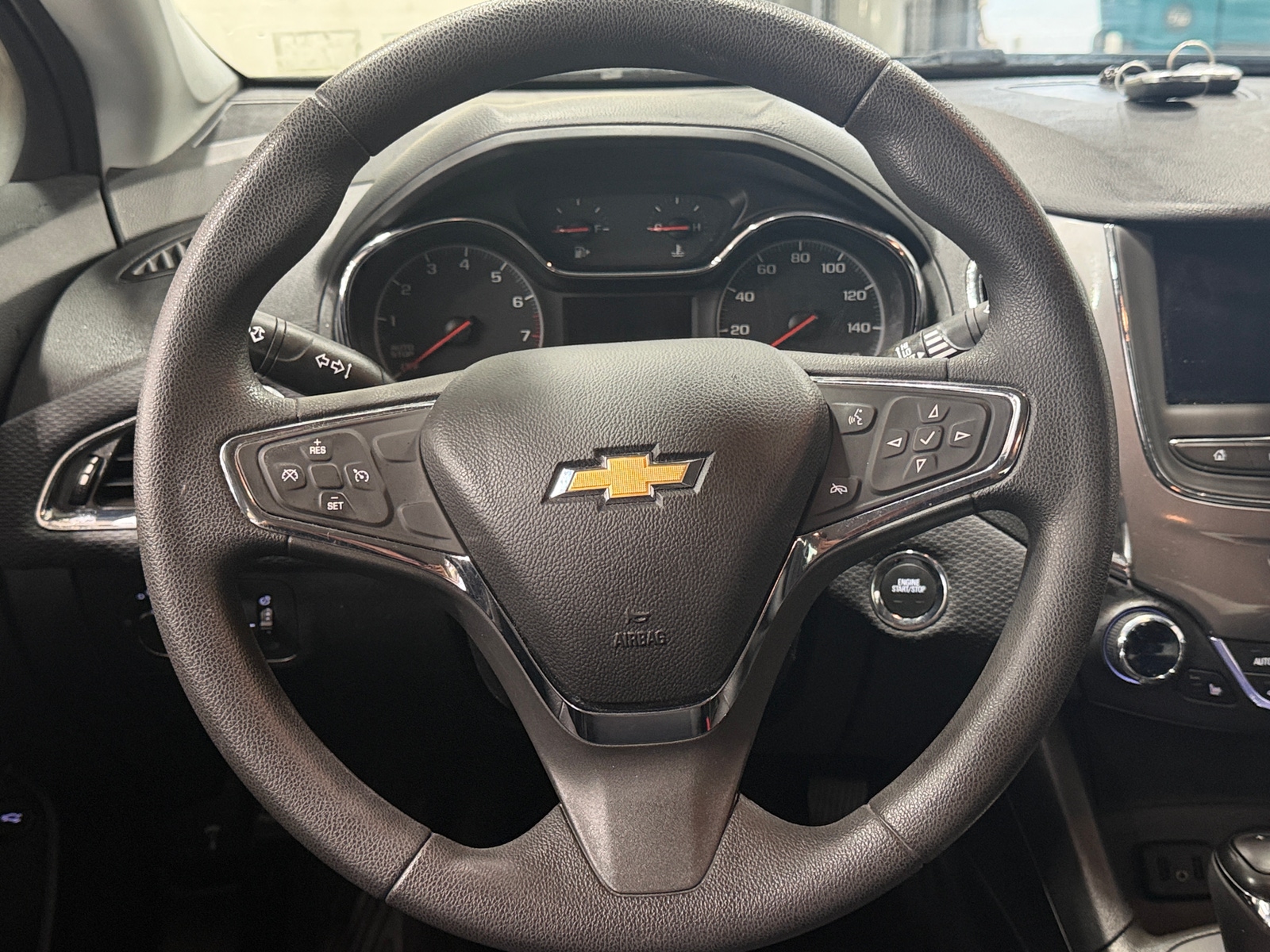 Thumbnail: 2019 Chevrolet Cruze - 5