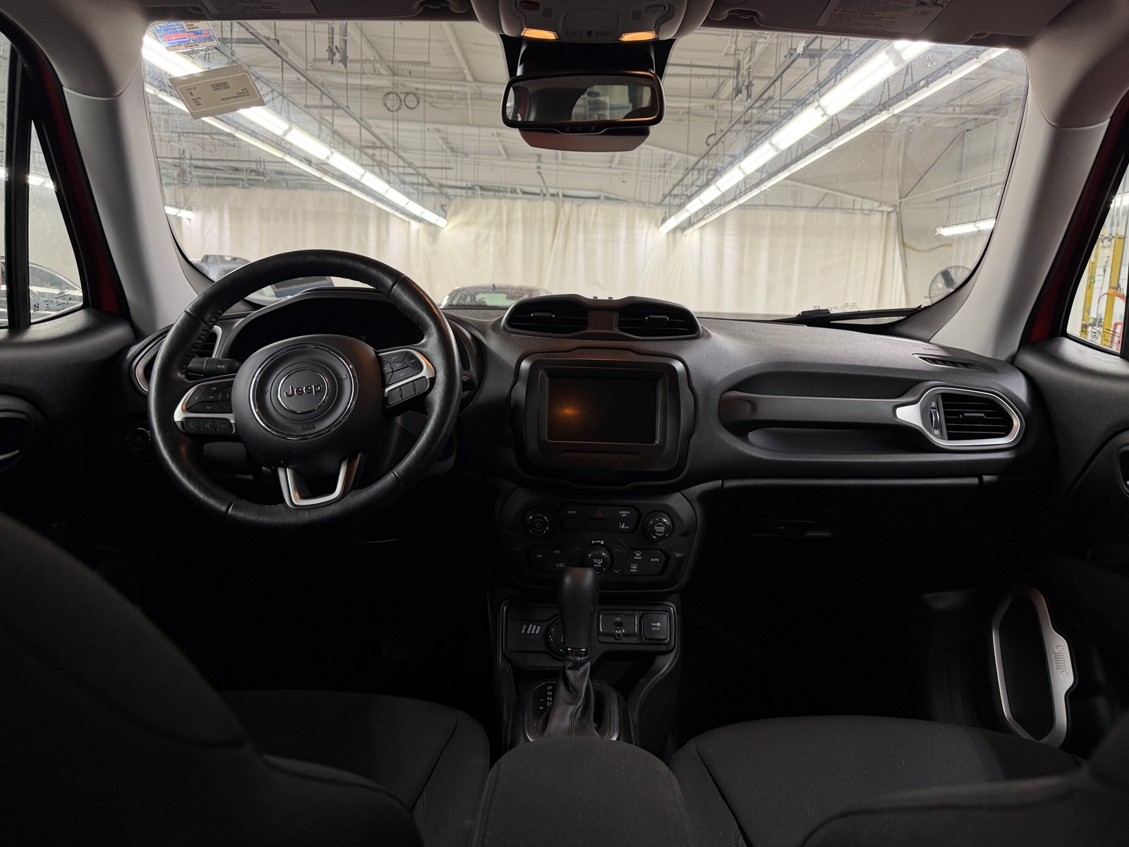 Thumbnail: 2021 Jeep Renegade - 3