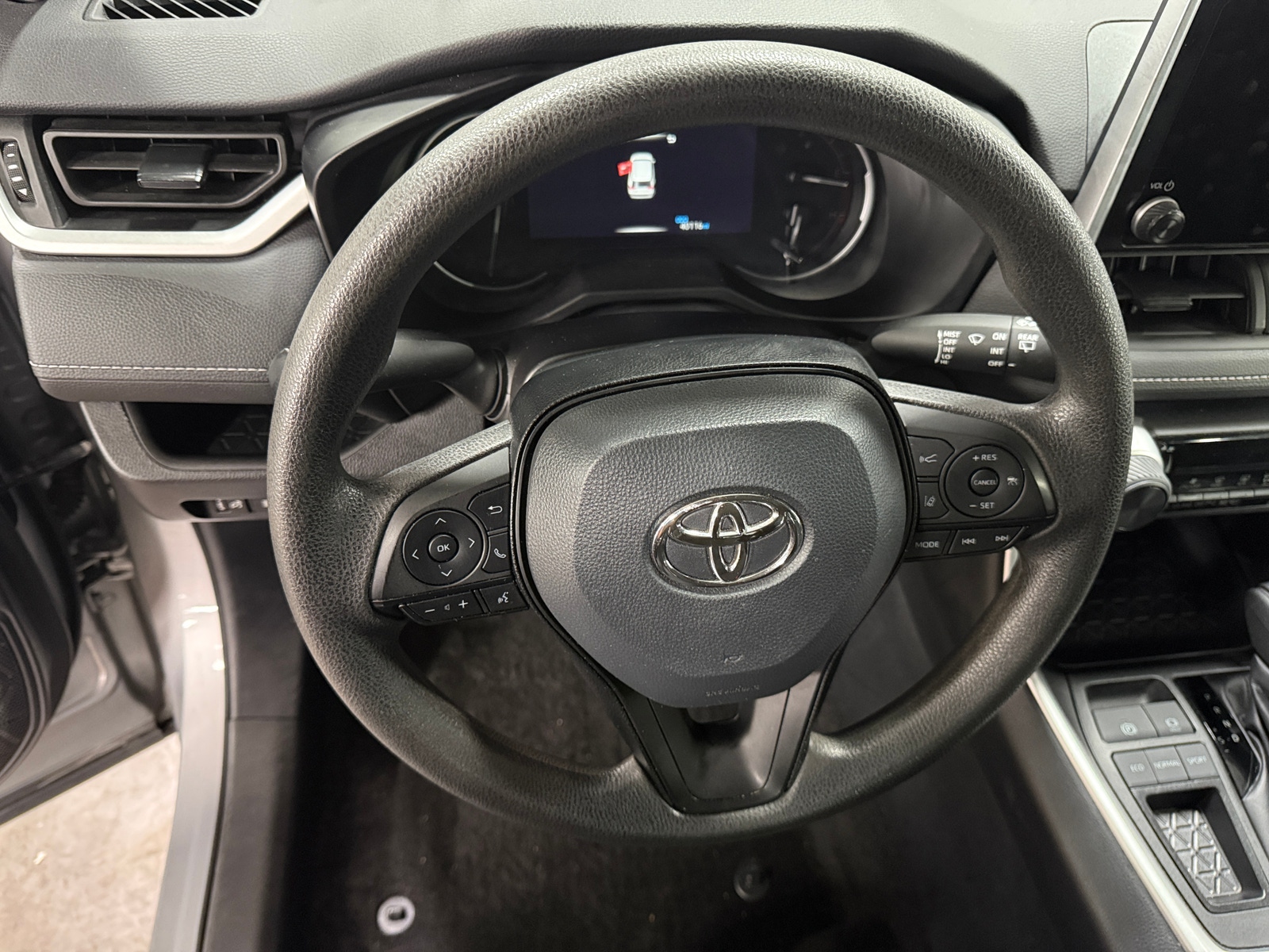 Thumbnail: 2025 Toyota RAV4 - 5