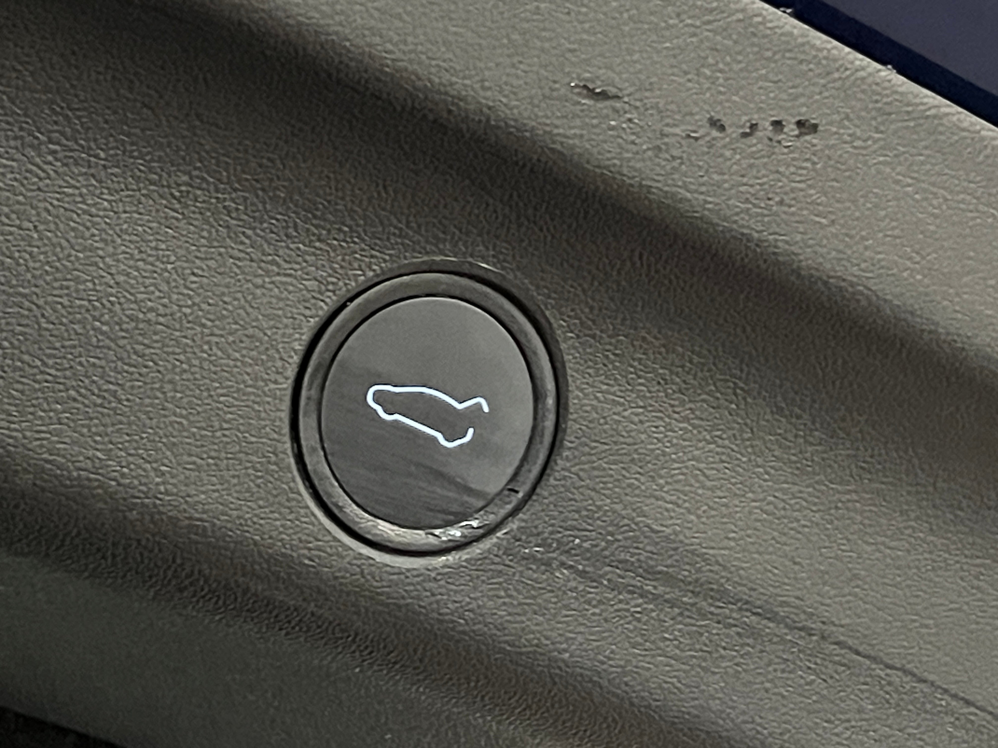Used 2021 Tesla Model Y Long Range with VIN 5YJYGDEE8MF118444 for sale in Auburn, WA