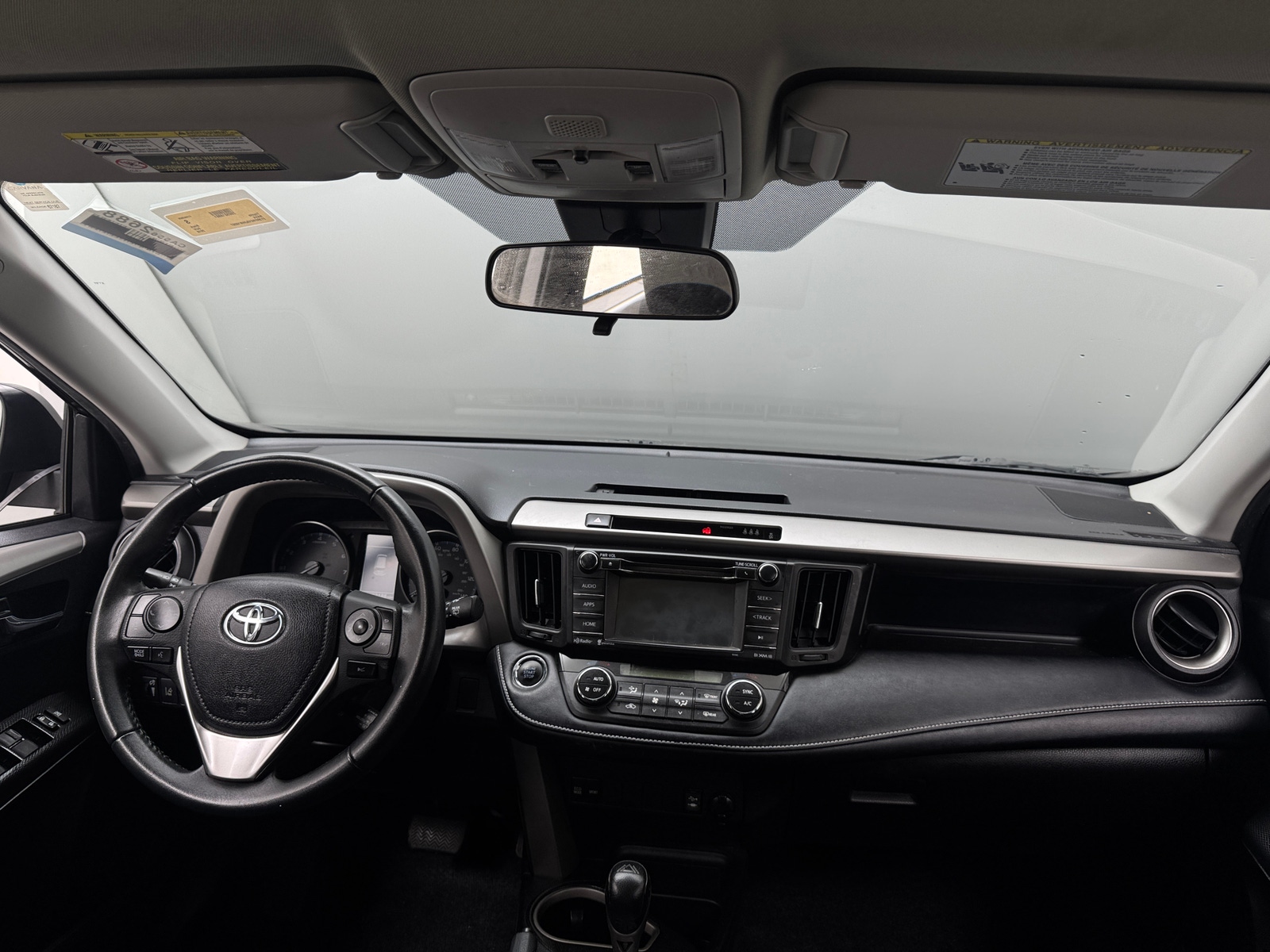 Thumbnail: 2018 Toyota RAV4 - 3