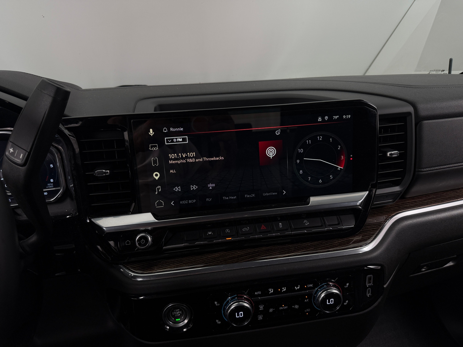 Thumbnail: 2023 GMC Sierra 1500 - 4