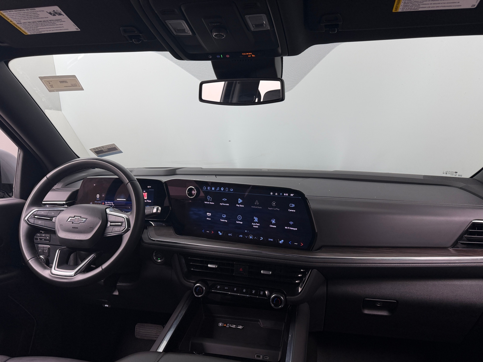 Thumbnail: 2025 Chevrolet Suburban - 2