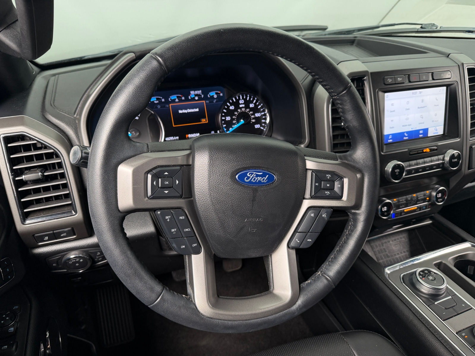 Thumbnail: 2021 Ford Expedition - 4