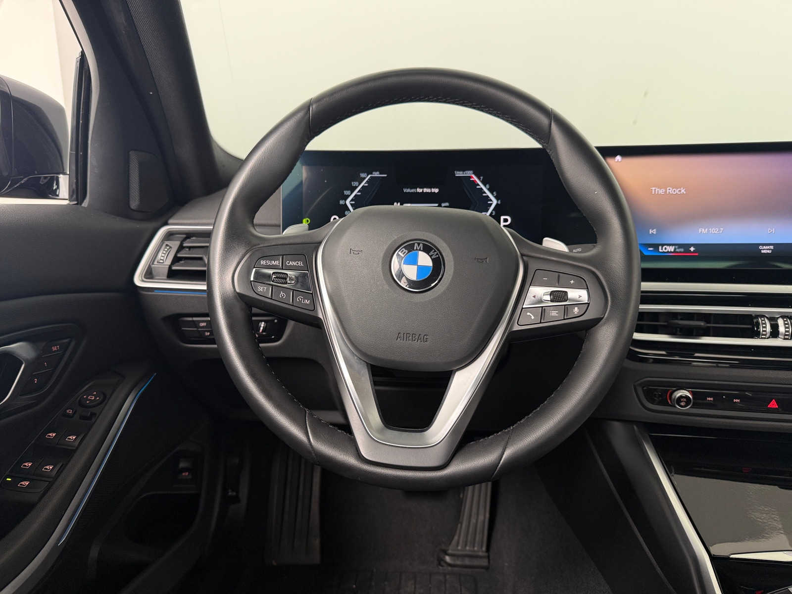 Thumbnail: 2023 BMW 3 Series - 4