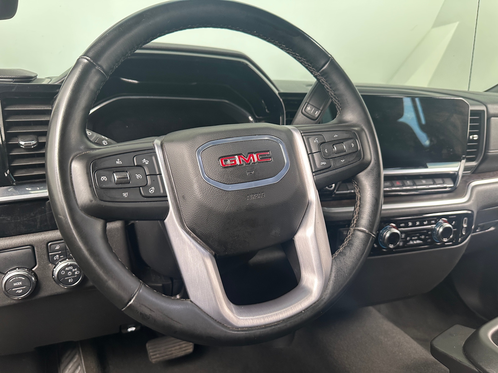 Thumbnail: 2025 GMC Sierra 1500 - 4