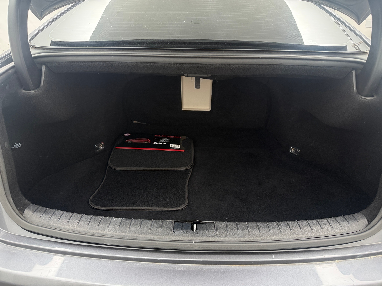 Thumbnail: 2016 Hyundai Genesis - 6