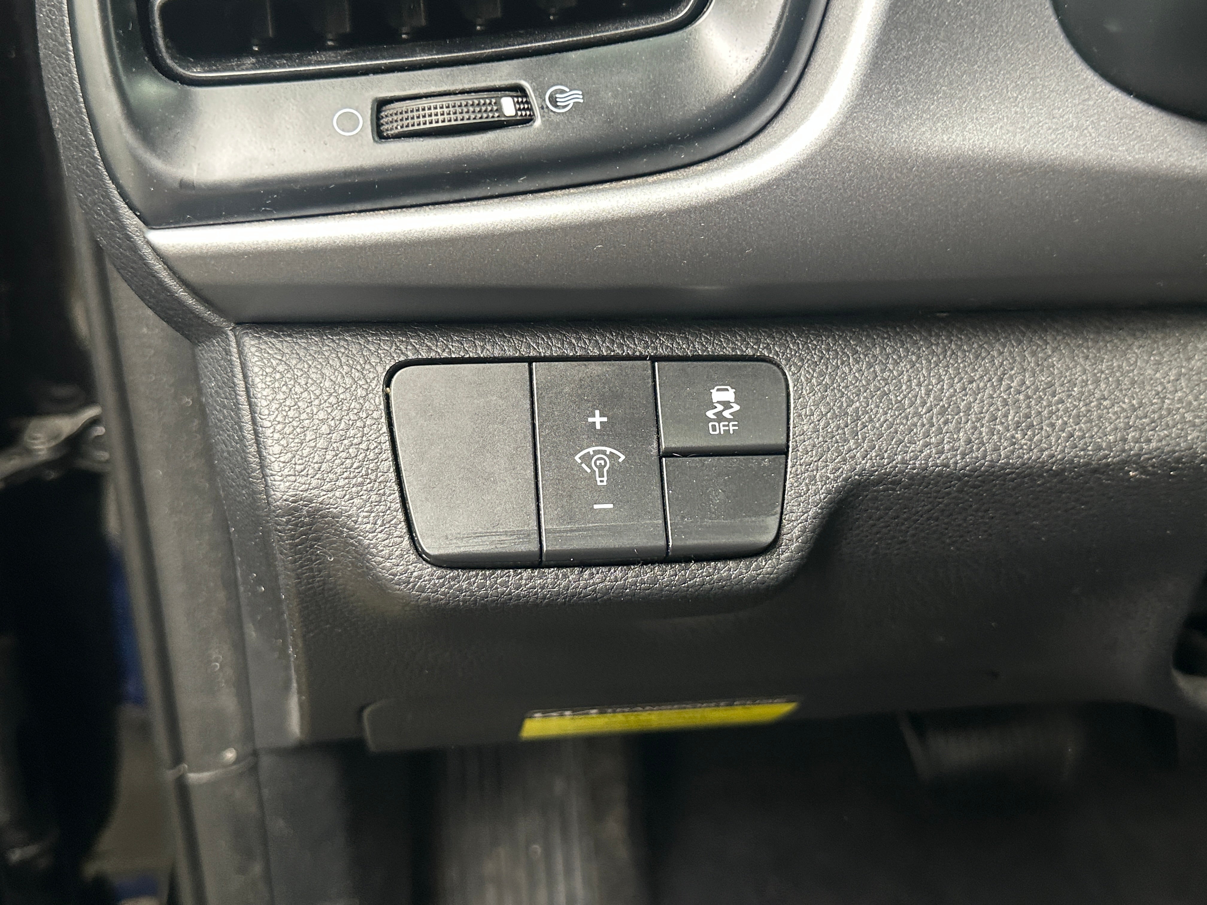 2022 Kia Rio 5-Door S