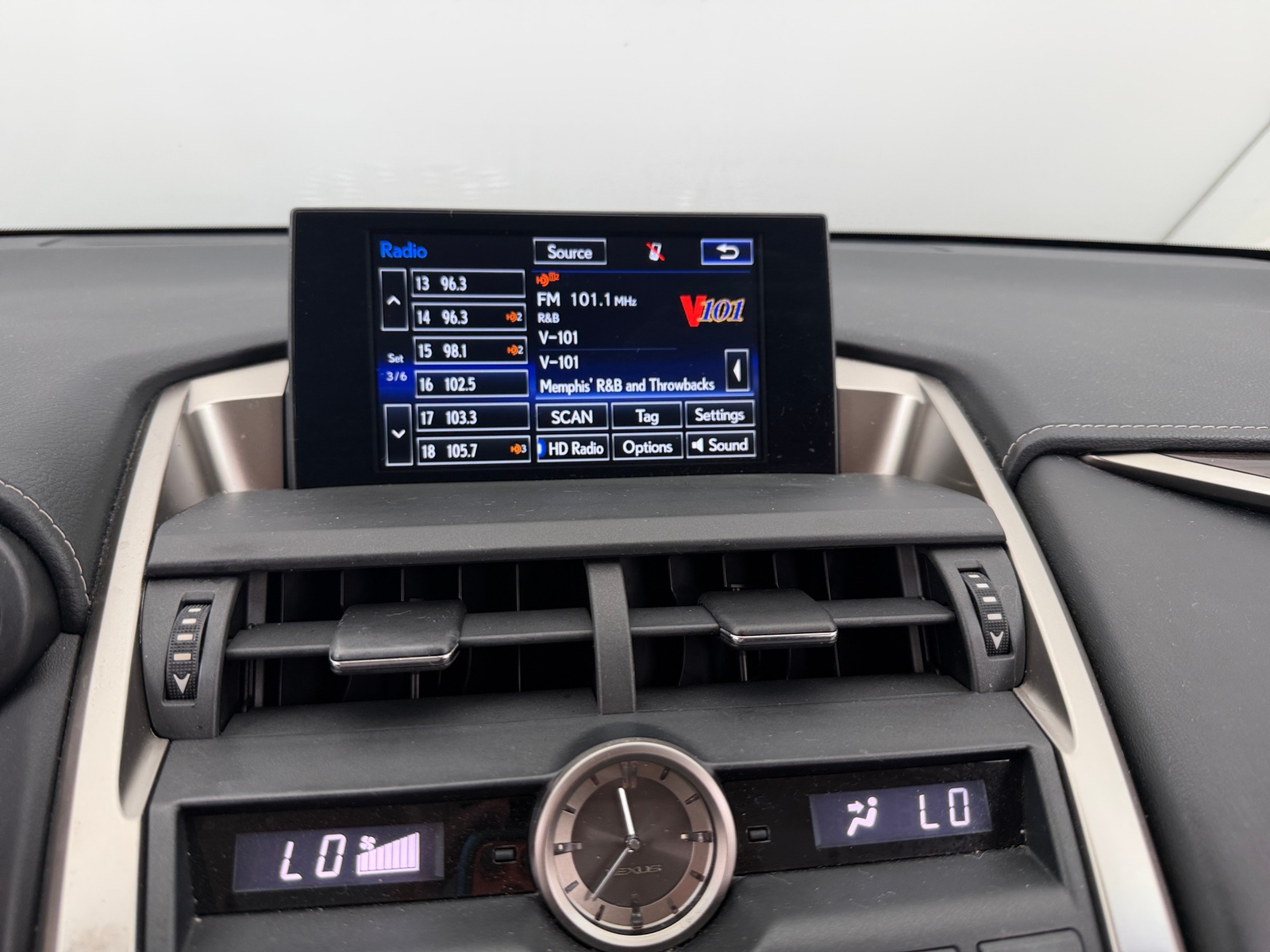 Thumbnail: 2016 Lexus NX - 3