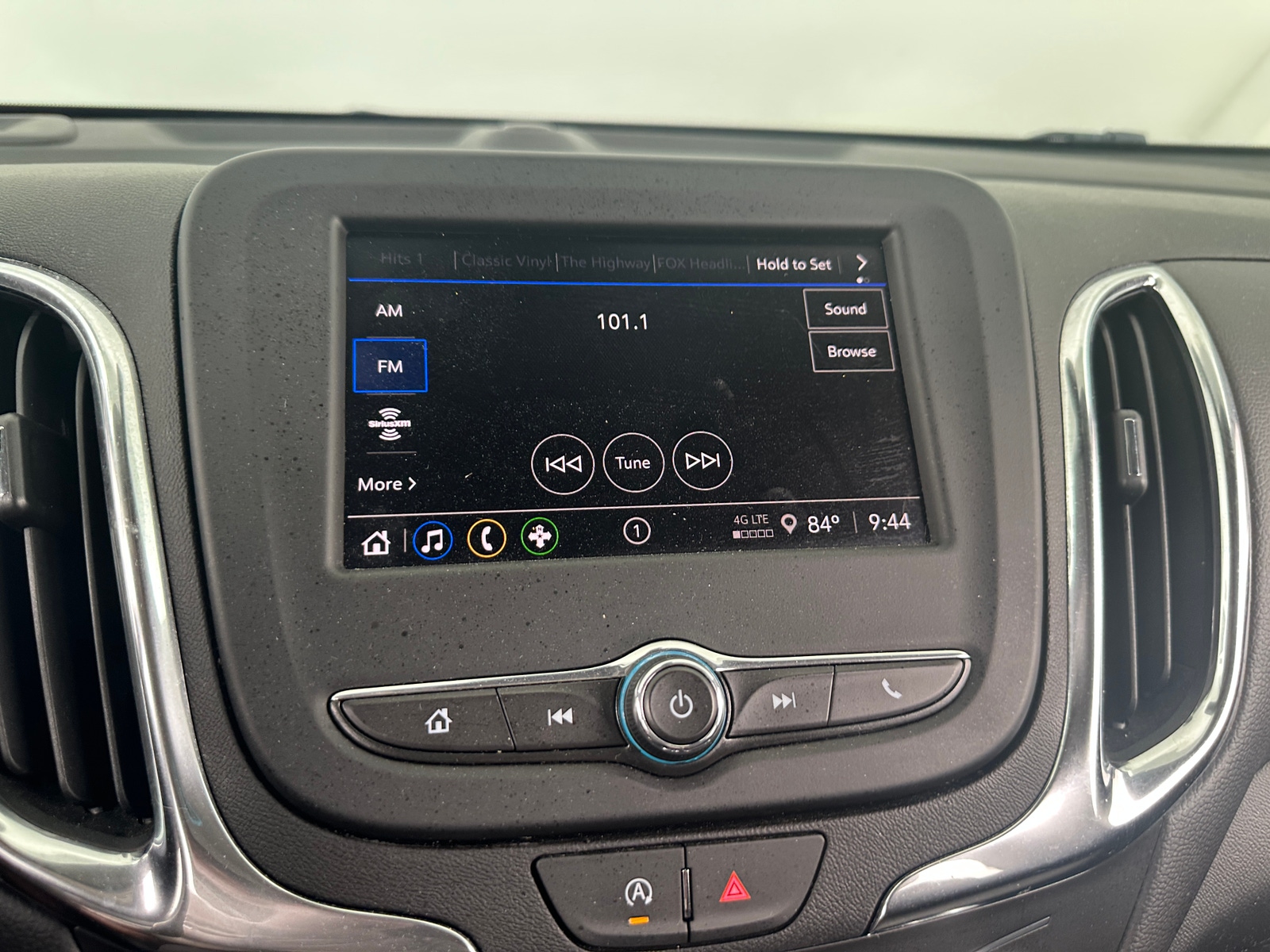 Thumbnail: 2024 Chevrolet Equinox - 4