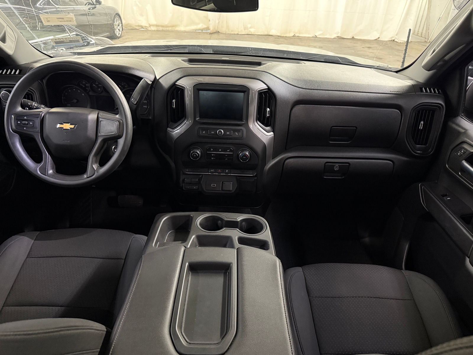 Thumbnail: 2020 Chevrolet Silverado 1500 - 3