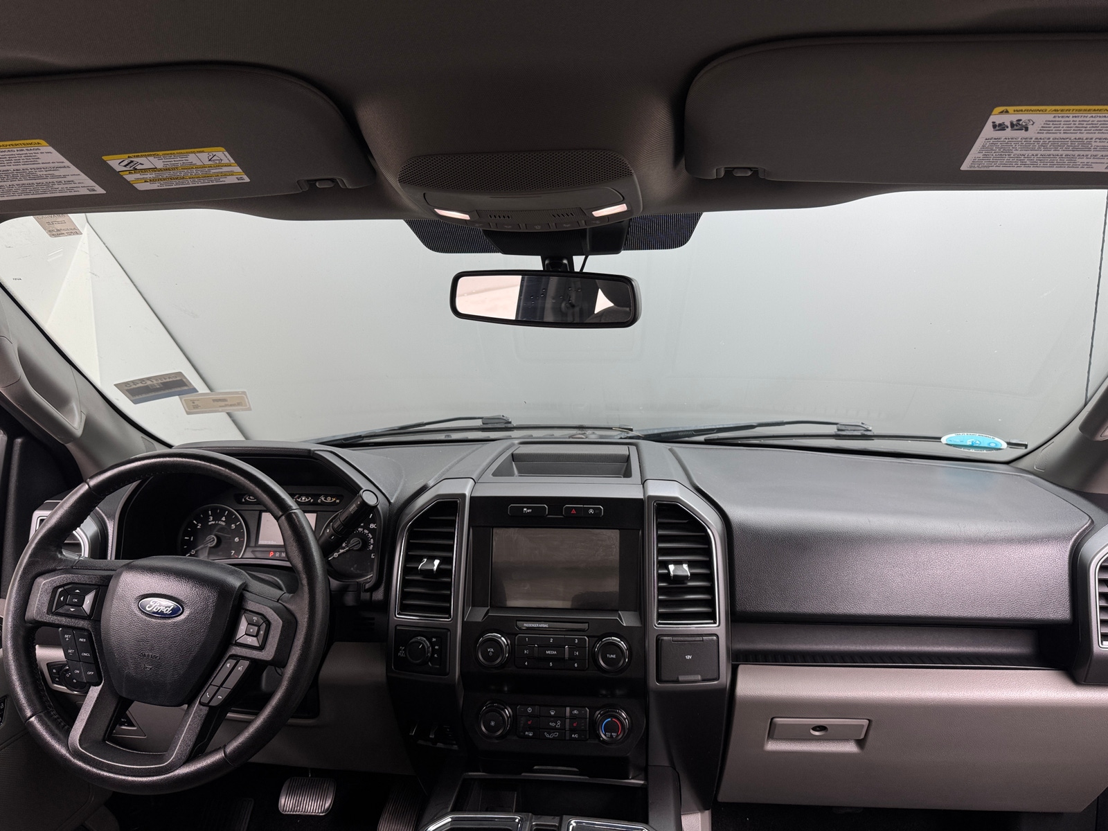 Thumbnail: 2019 Ford Econoline - 3