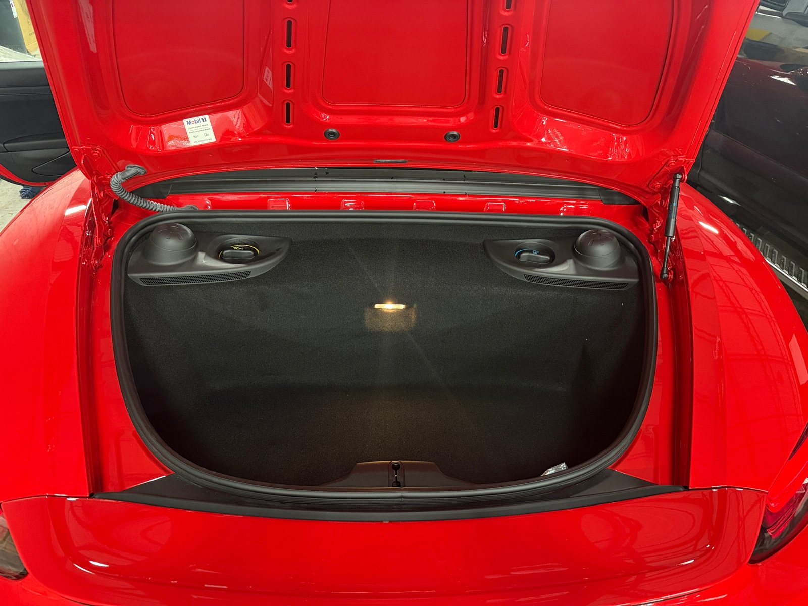 Thumbnail: 2018 Porsche 718 Boxster - 5