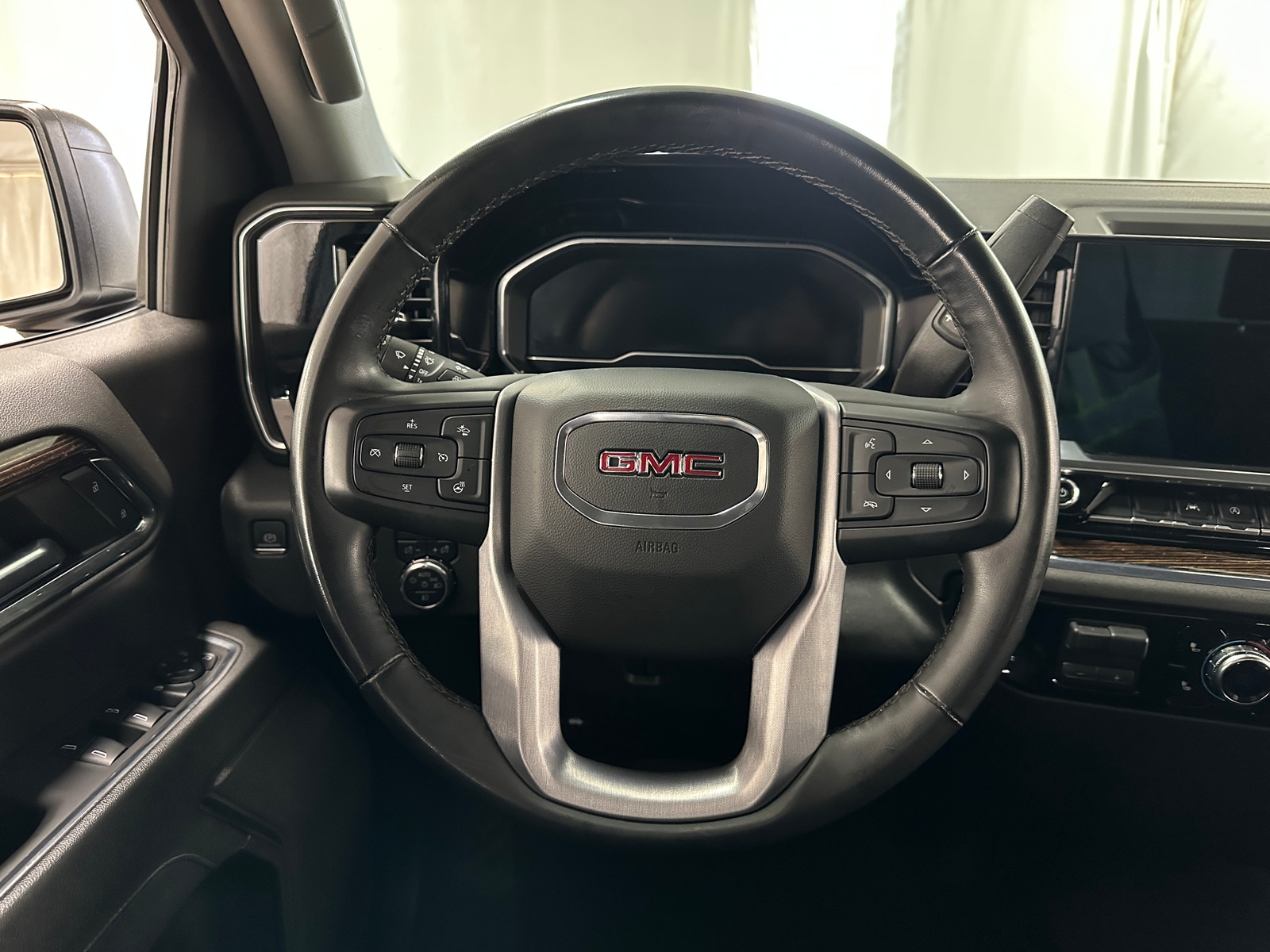 Thumbnail: 2024 GMC Sierra 1500 - 5