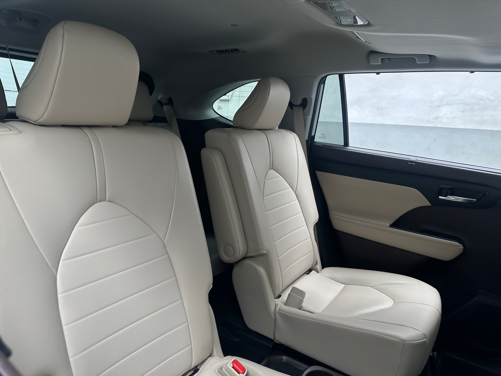 Thumbnail: 2021 Toyota Highlander - 5