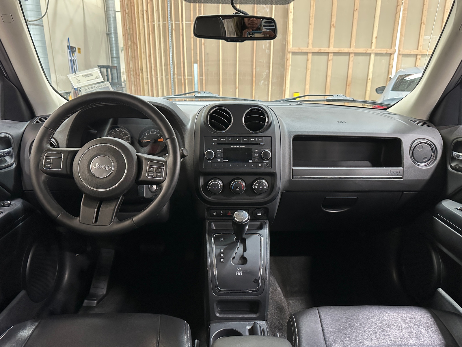 Thumbnail: 2016 Jeep Patriot - 3