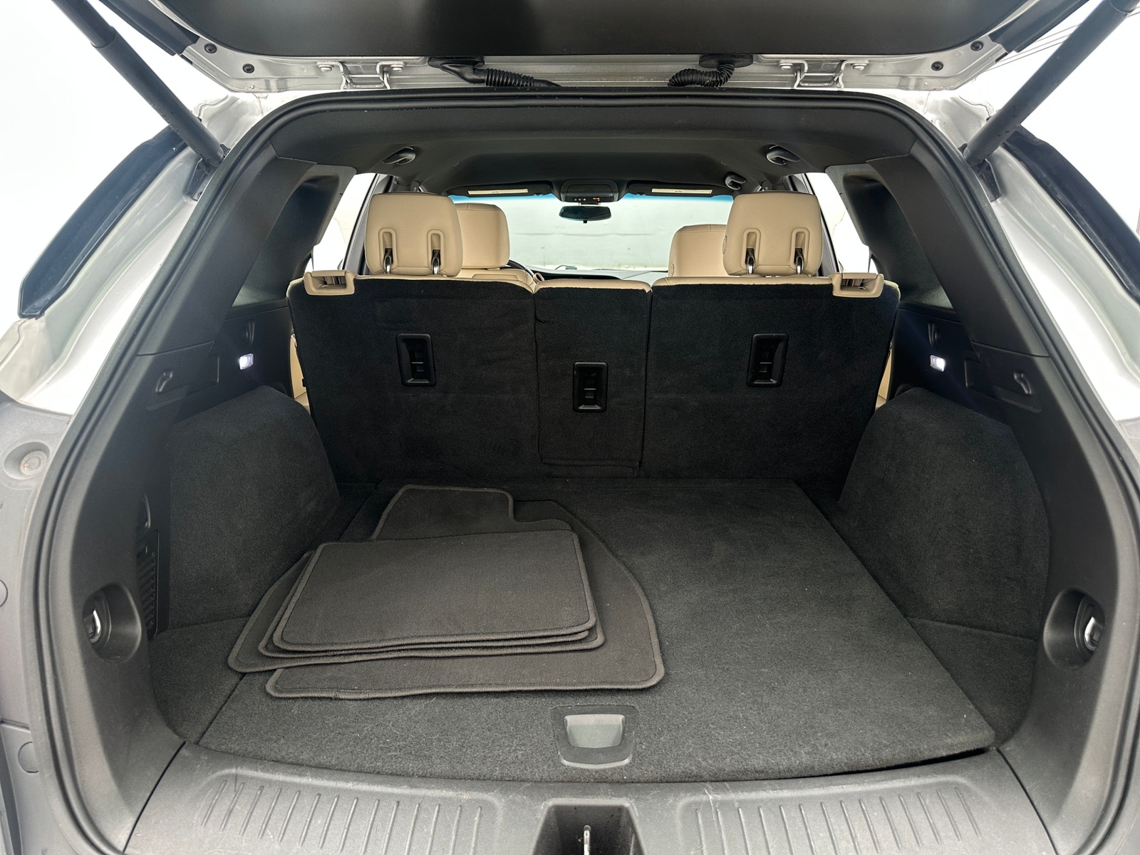 Thumbnail: 2018 Cadillac XT5 - 6