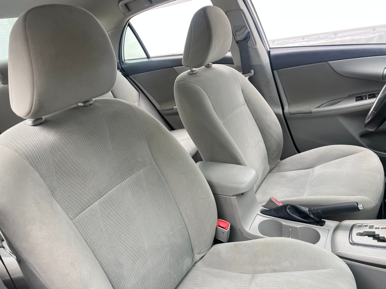 Thumbnail: 2013 Toyota Corolla - 2