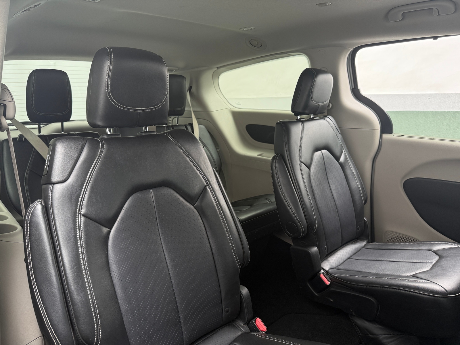 Thumbnail: 2024 Chrysler Pacifica - 5
