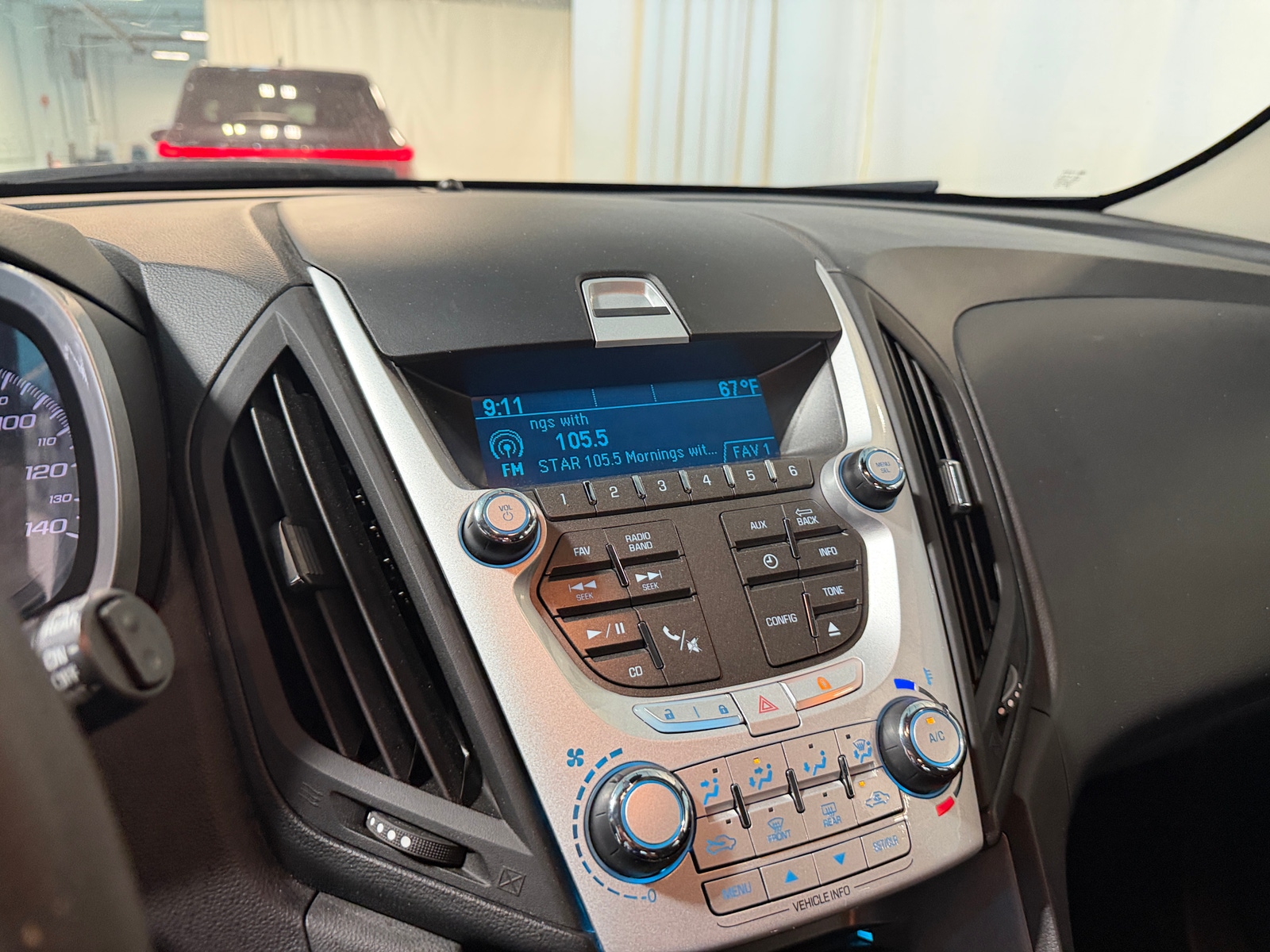 Thumbnail: 2014 Chevrolet Equinox - 4