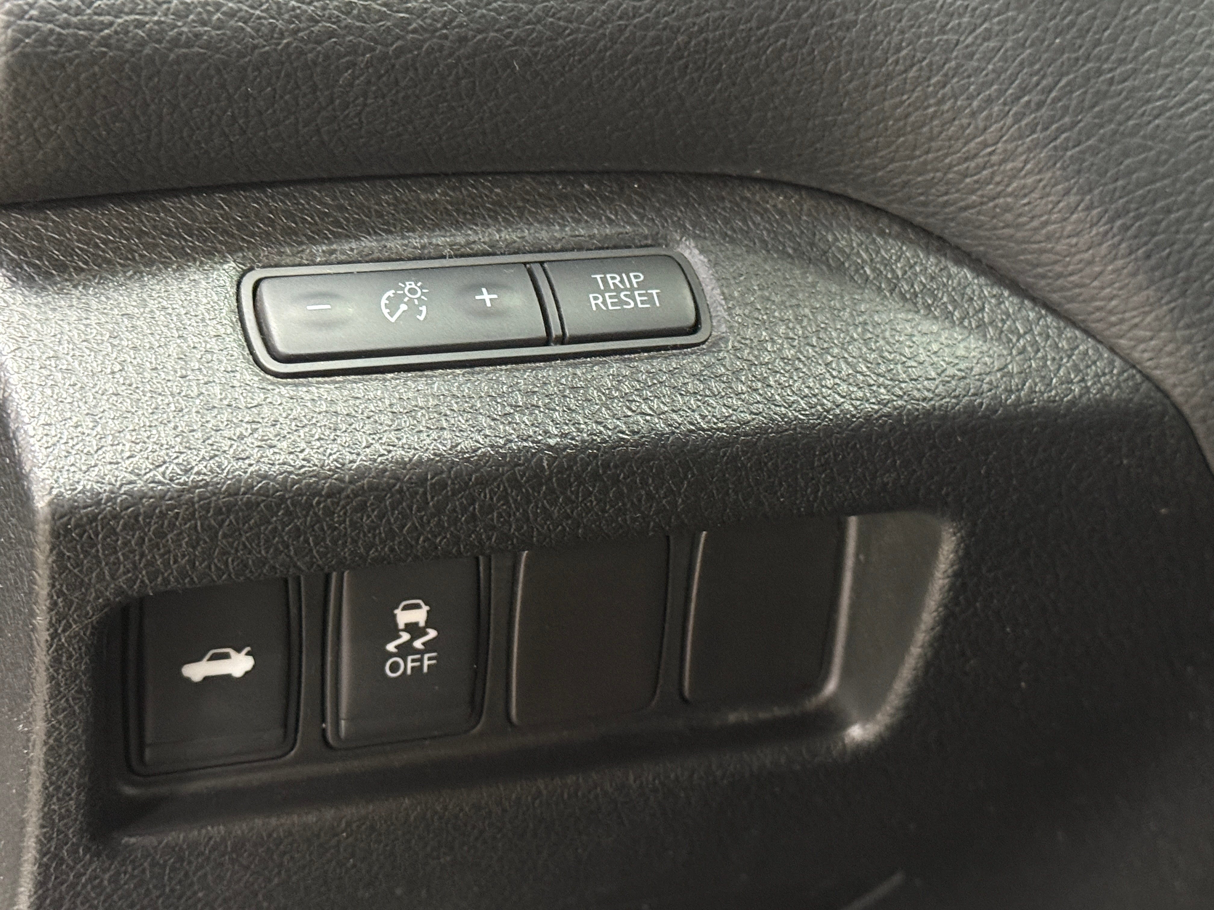 Used 2016 Nissan Altima S with VIN 1N4AL3AP4GN340960 for sale in Pewaukee, WI