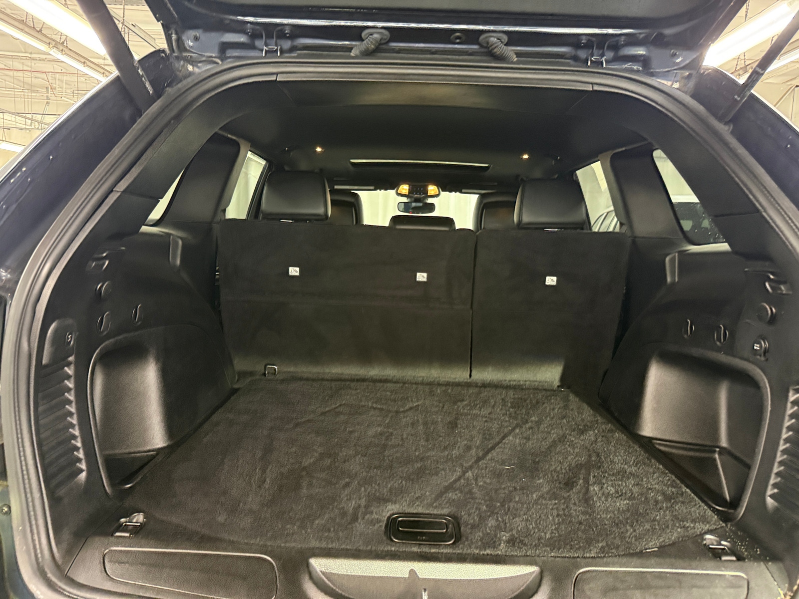 Thumbnail: 2021 Jeep Grand Cherokee - 6