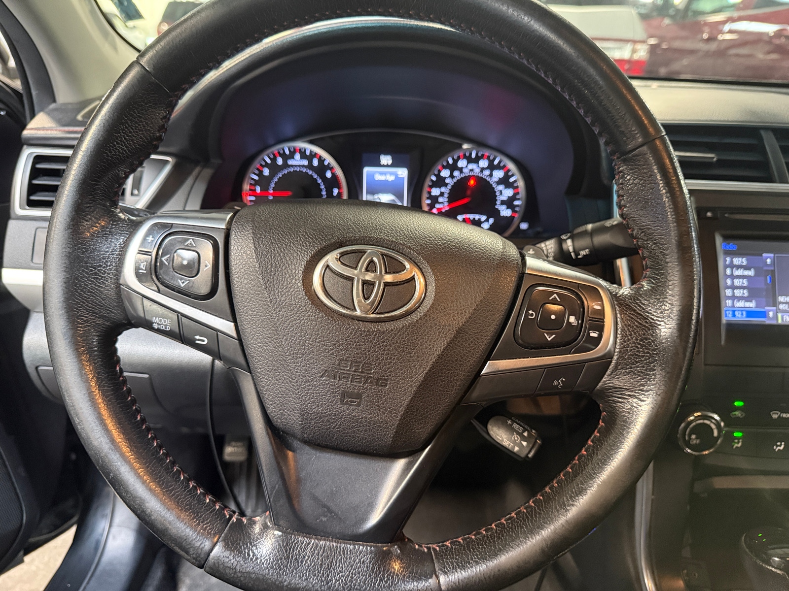 Thumbnail: 2015 Toyota Camry - 5