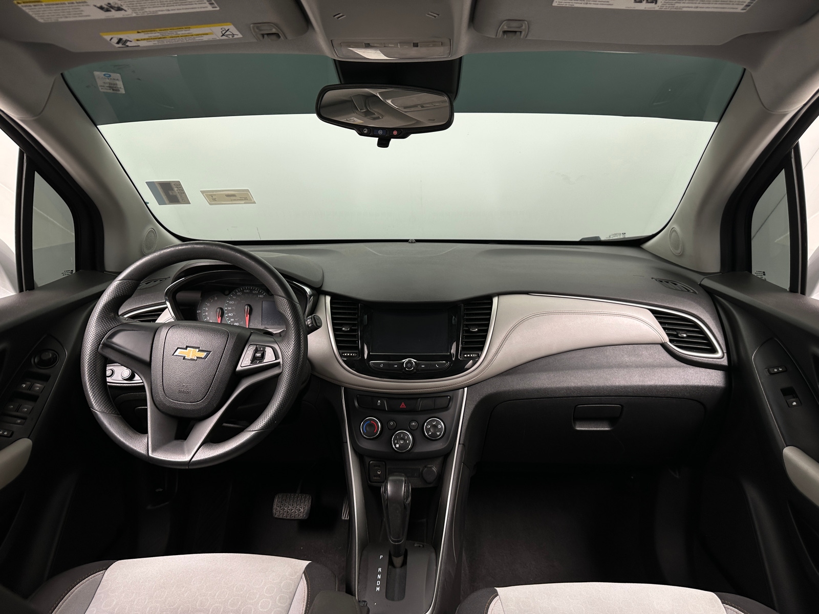 Thumbnail: 2017 Chevrolet Trax - 3