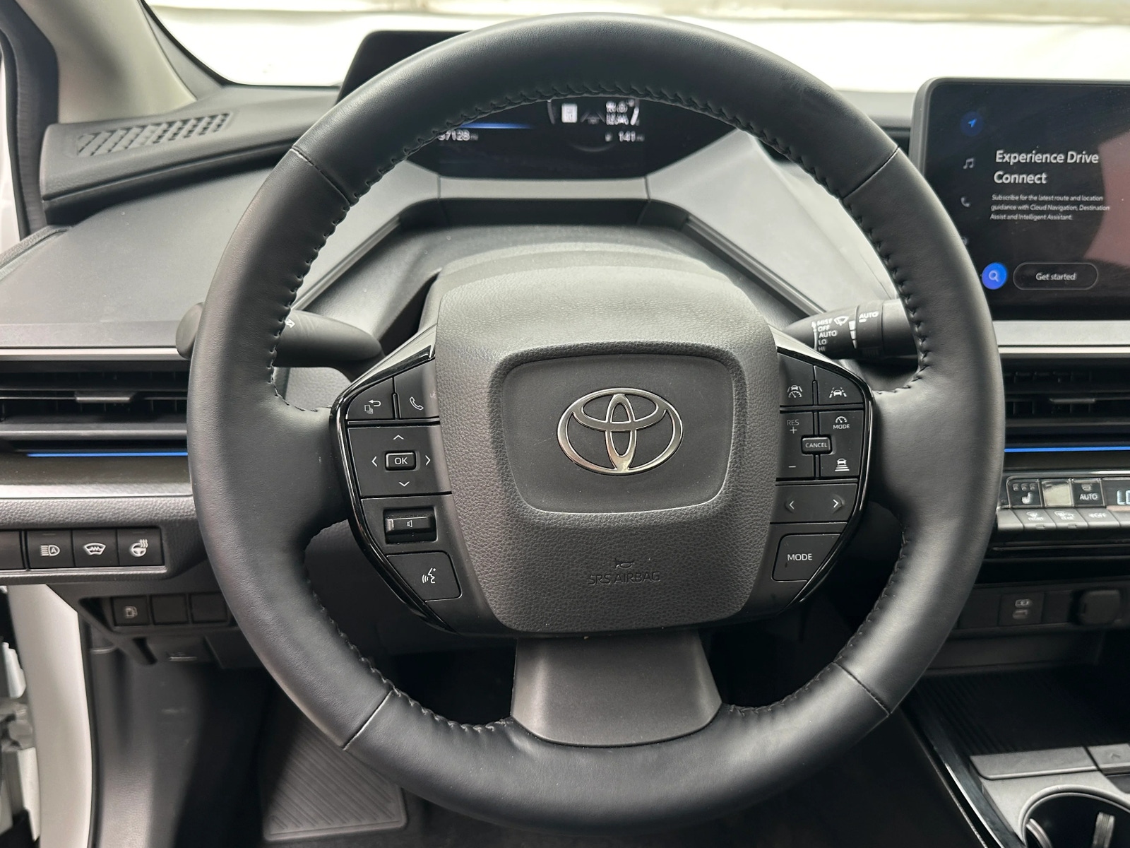Thumbnail: 2025 Toyota Prius - 4