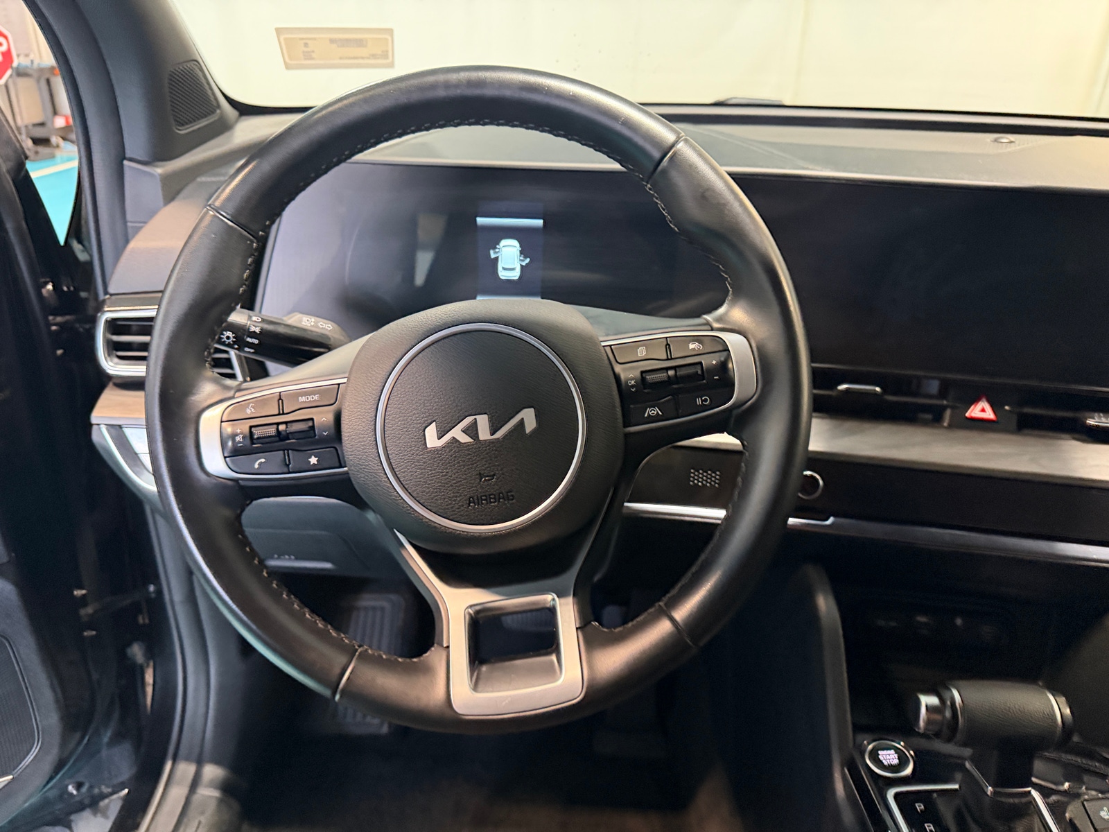Thumbnail: 2023 Kia Sportage - 4