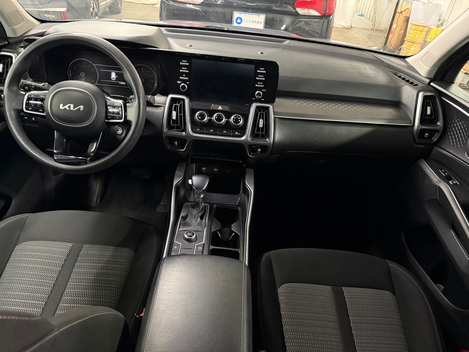 Thumbnail: 2022 Kia Sorento - 3