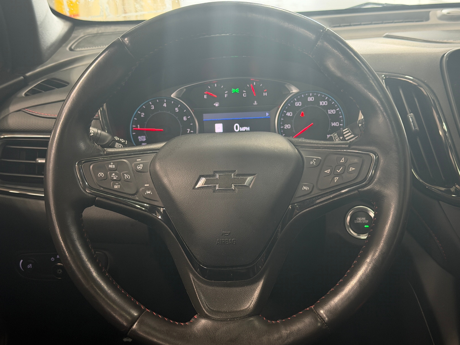 Thumbnail: 2022 Chevrolet Equinox - 4