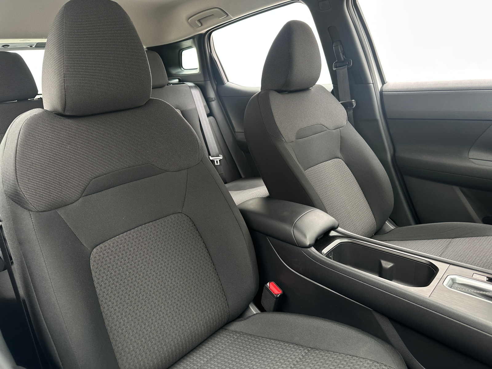 Thumbnail: 2026 Nissan Kicks - 2