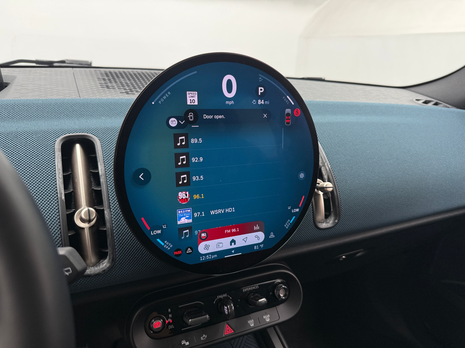 Thumbnail: 2025 MINI Cooper Countryman - 4
