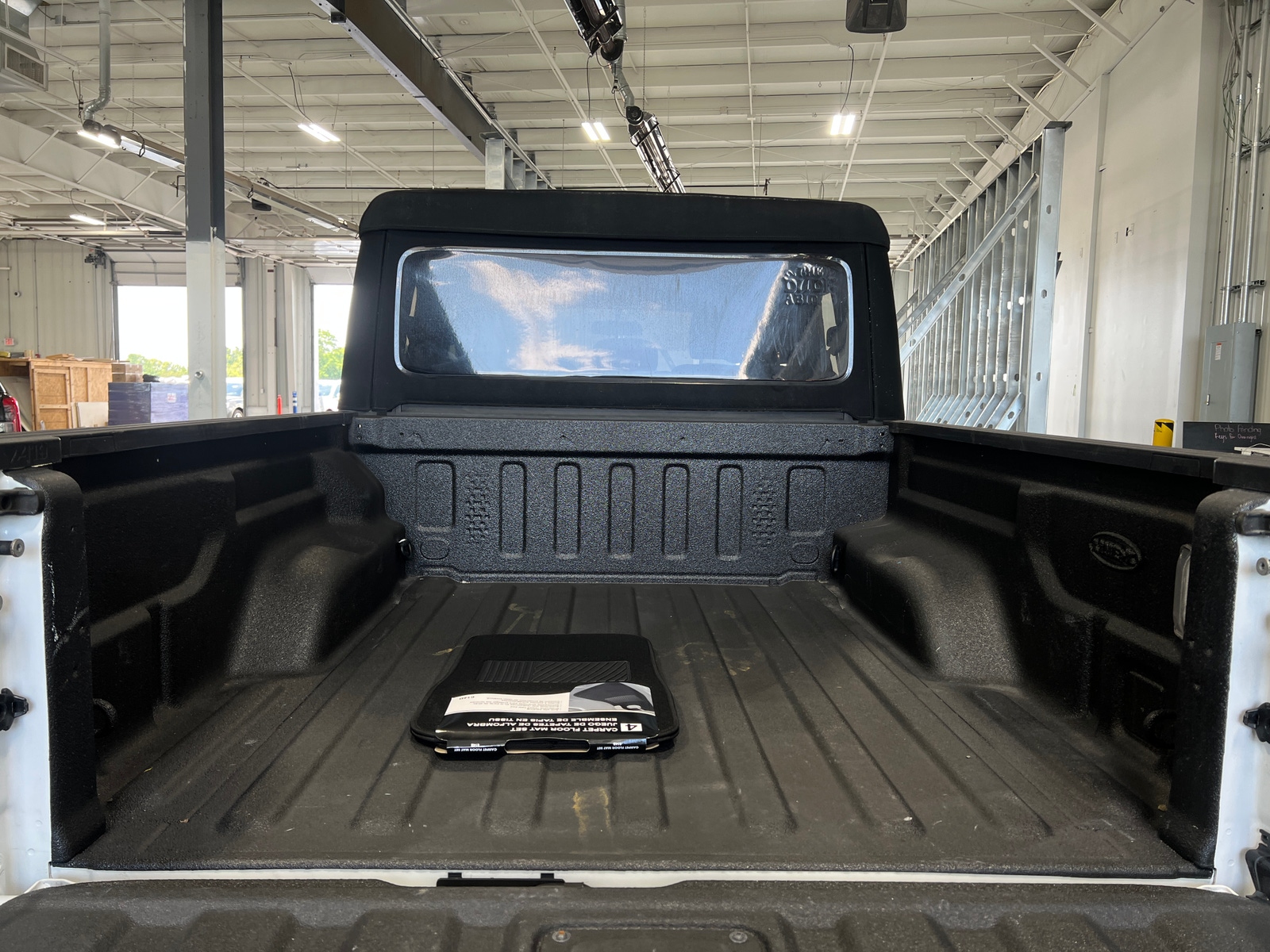 Thumbnail: 2020 Jeep Gladiator - 7