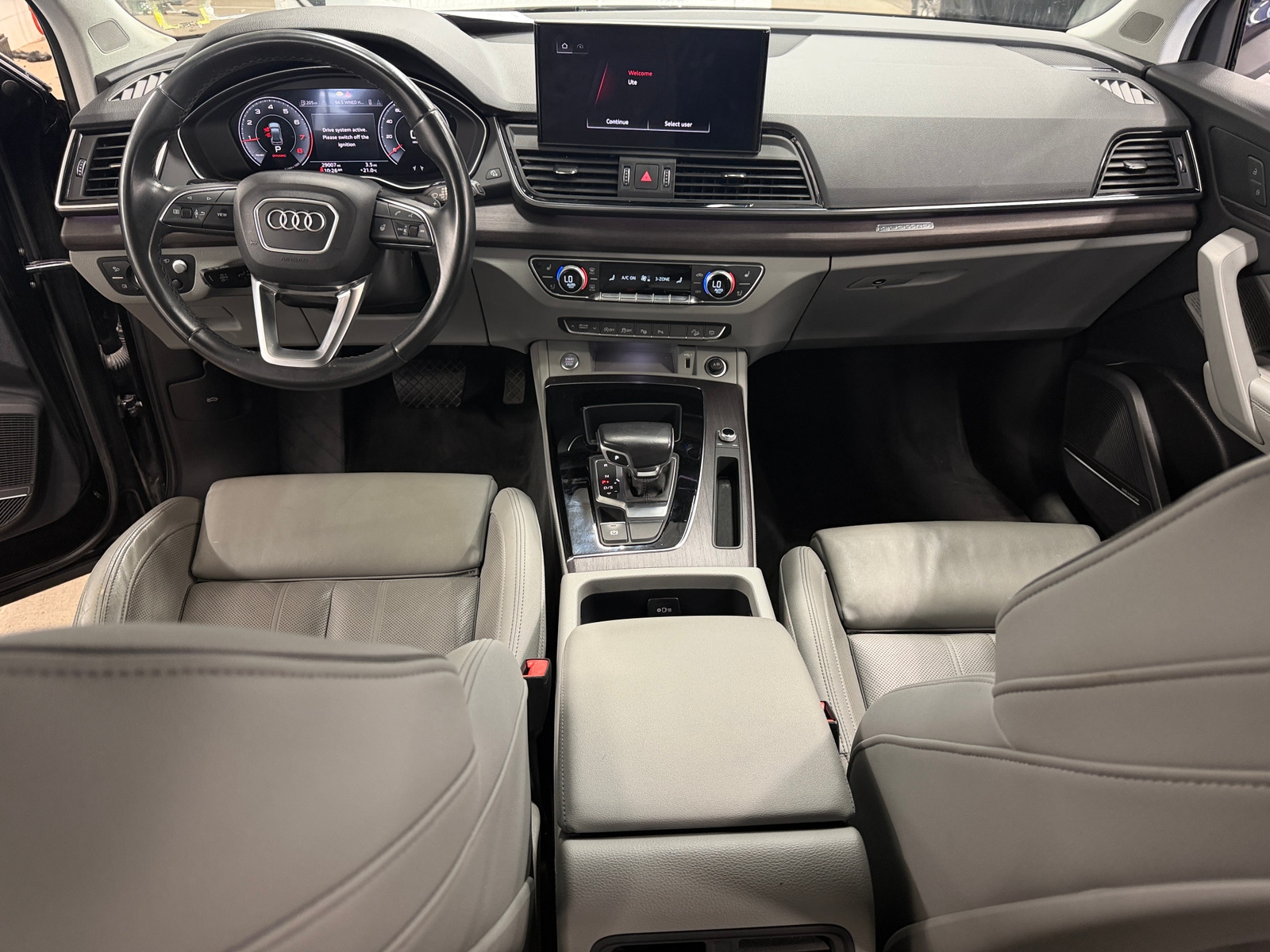 Thumbnail: 2022 Audi Q5 - 2