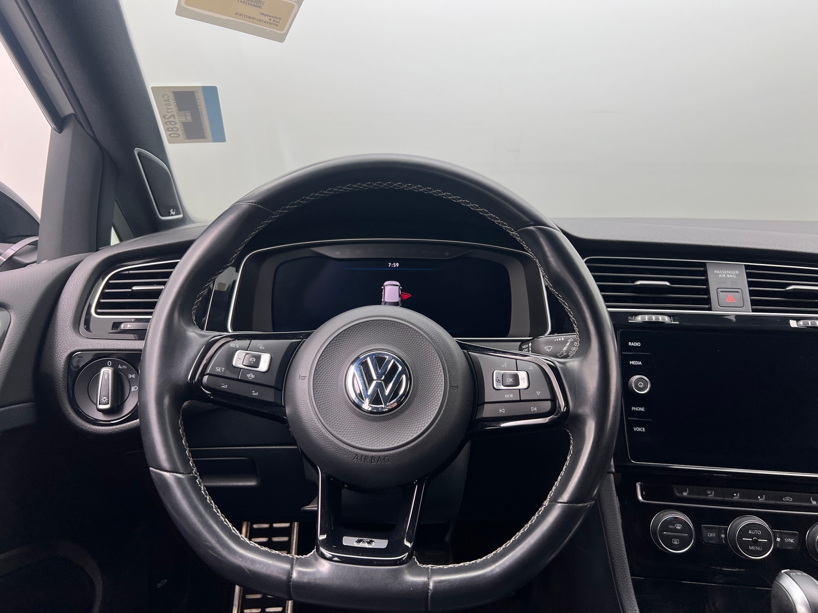 Thumbnail: 2019 Volkswagen Golf - 4