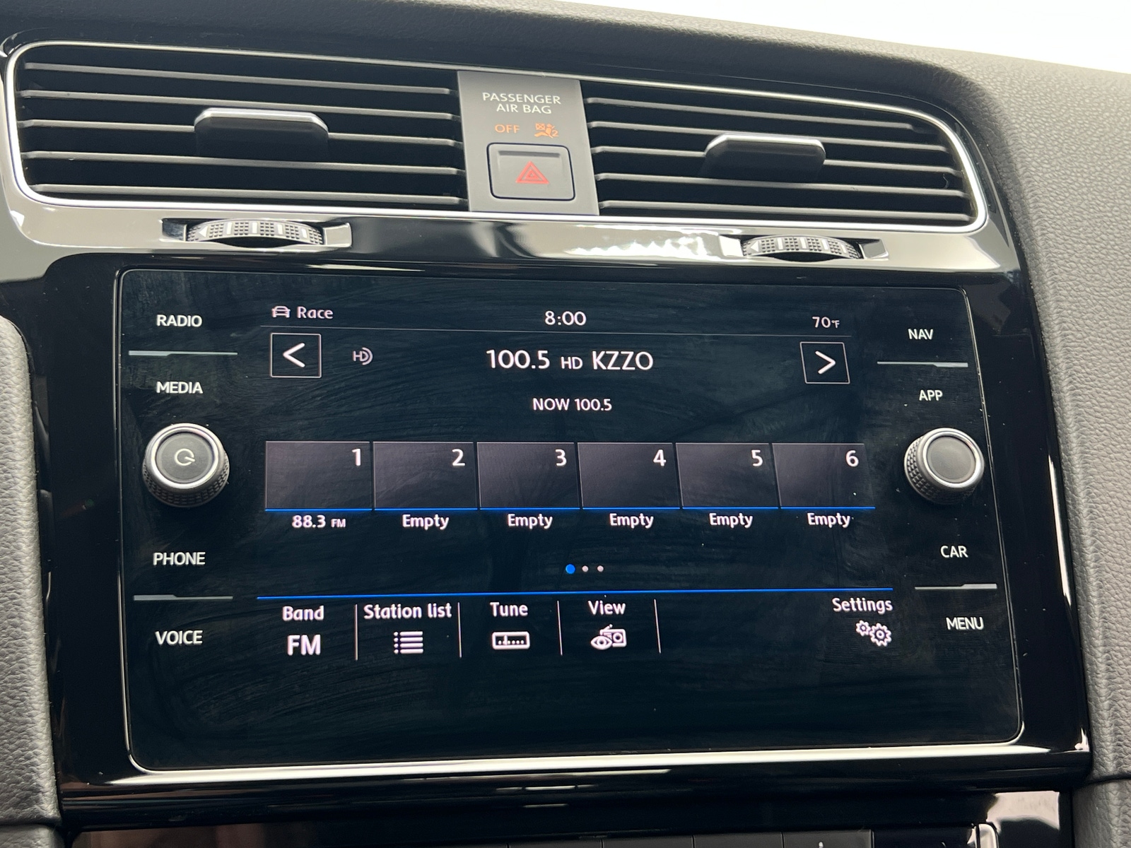 Thumbnail: 2019 Volkswagen Golf - 3