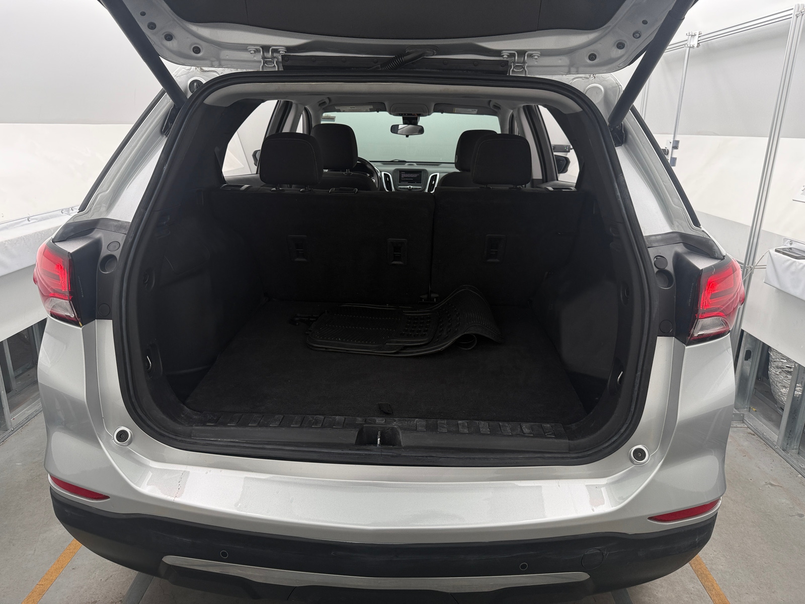 Thumbnail: 2022 Chevrolet Equinox - 7