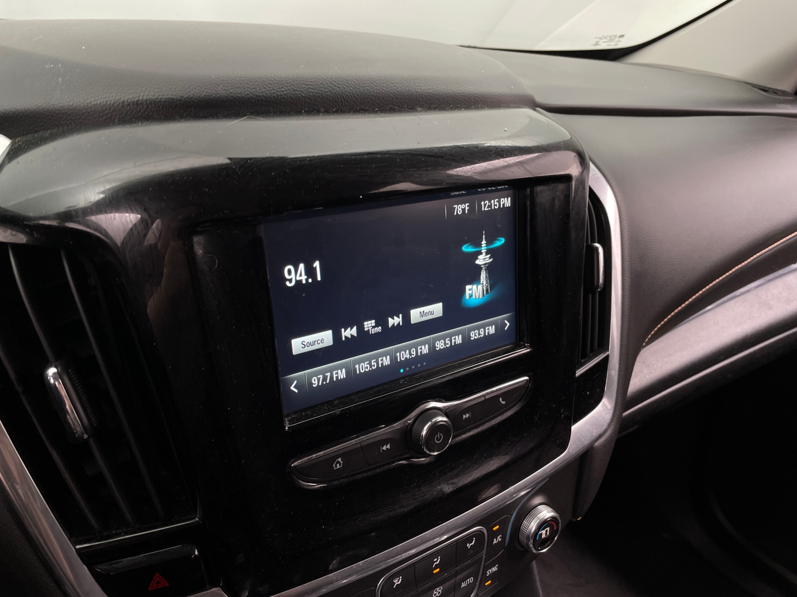 Thumbnail: 2019 Chevrolet Traverse - 4