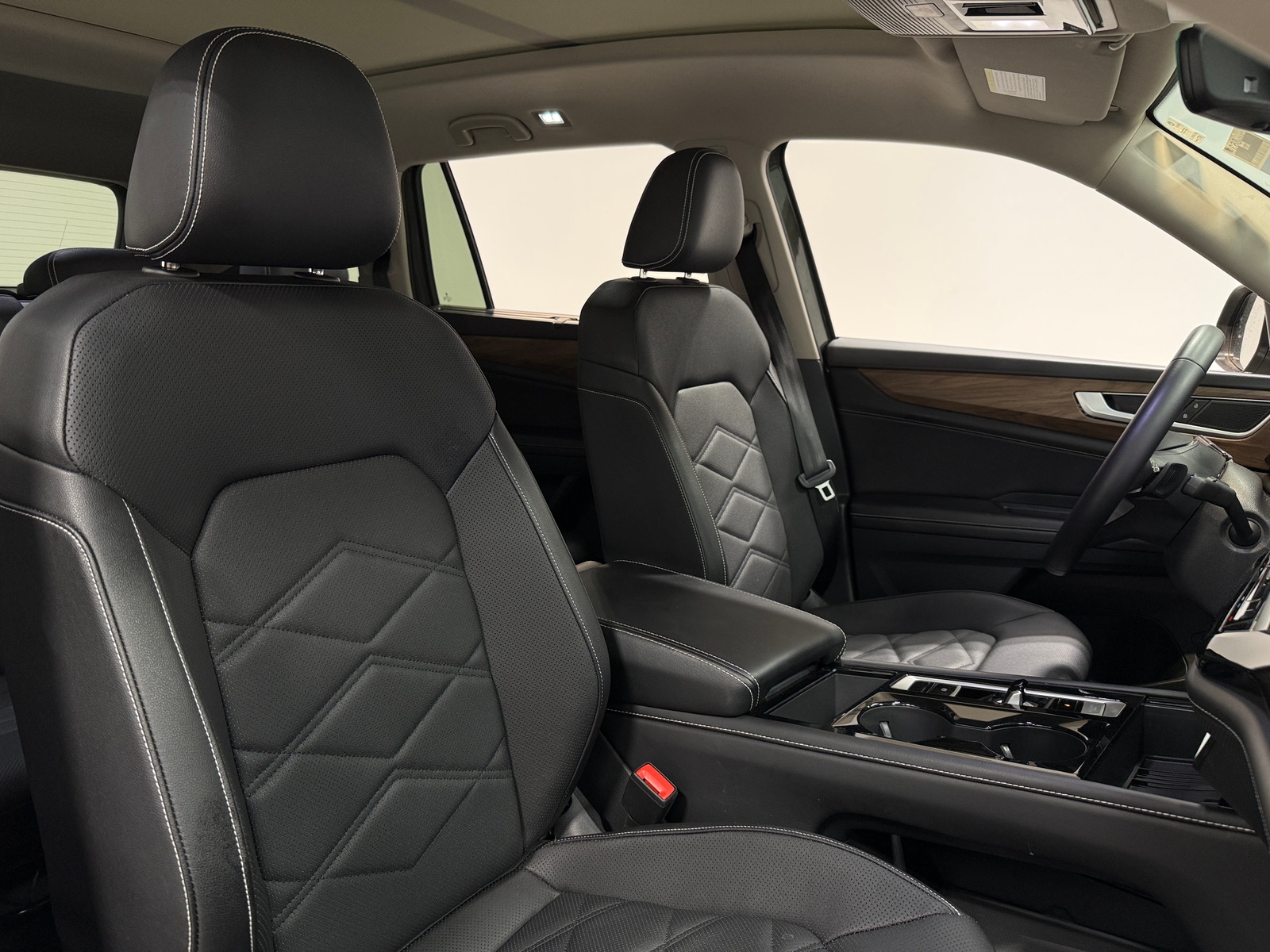 Thumbnail: 2026 Volkswagen Atlas - 2